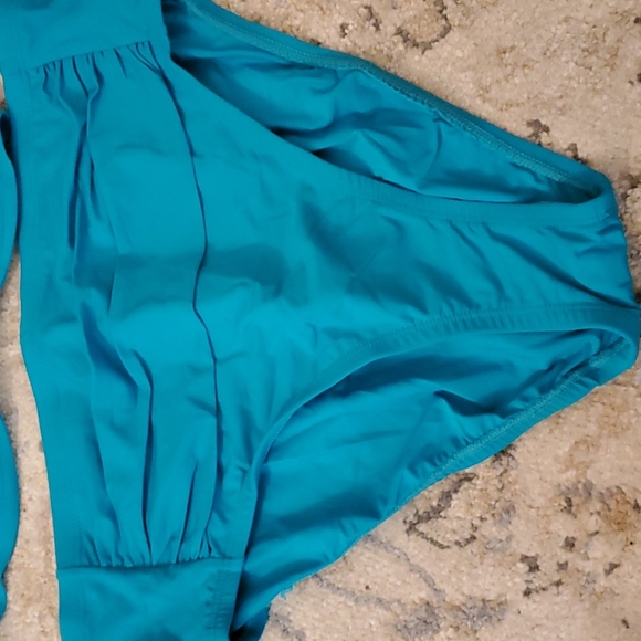 NWT Aqua two piece swim suit - Picture 3 of 6